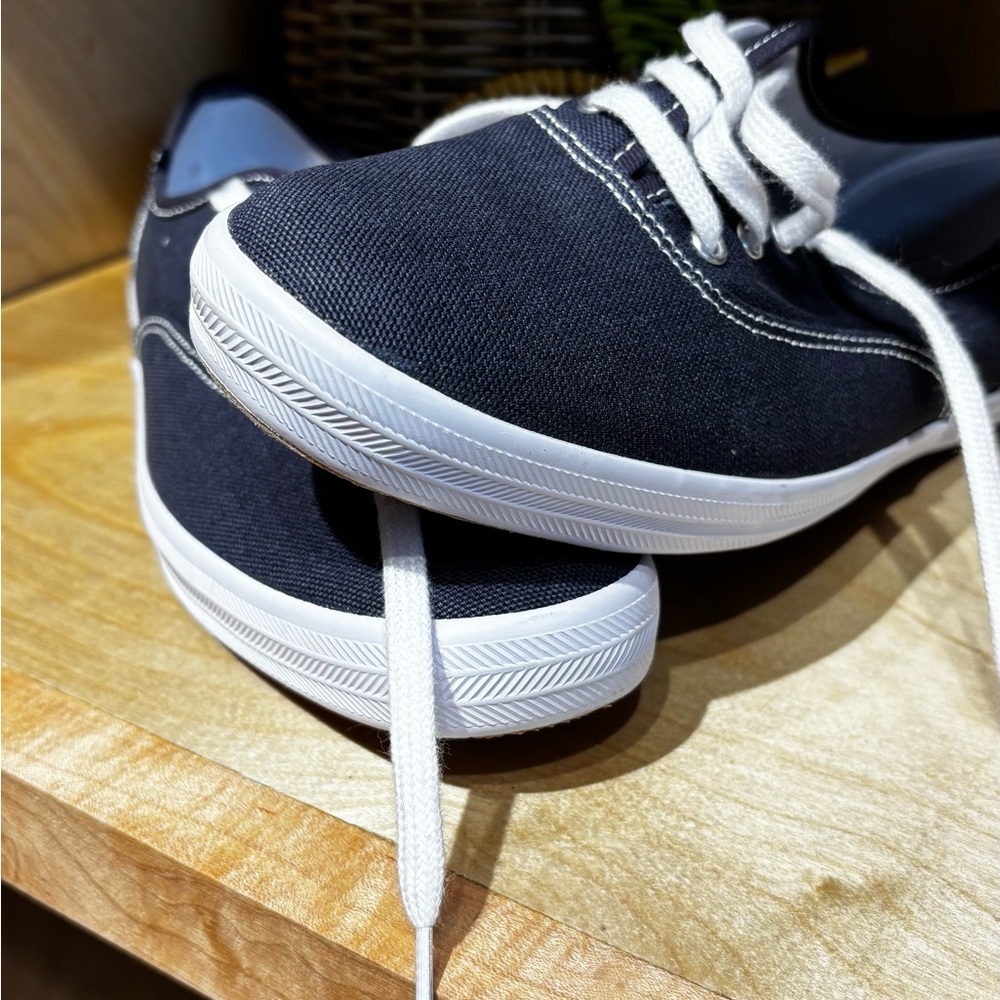 Keds ladies Navy and NWOT Canvas Sneakers- never worn